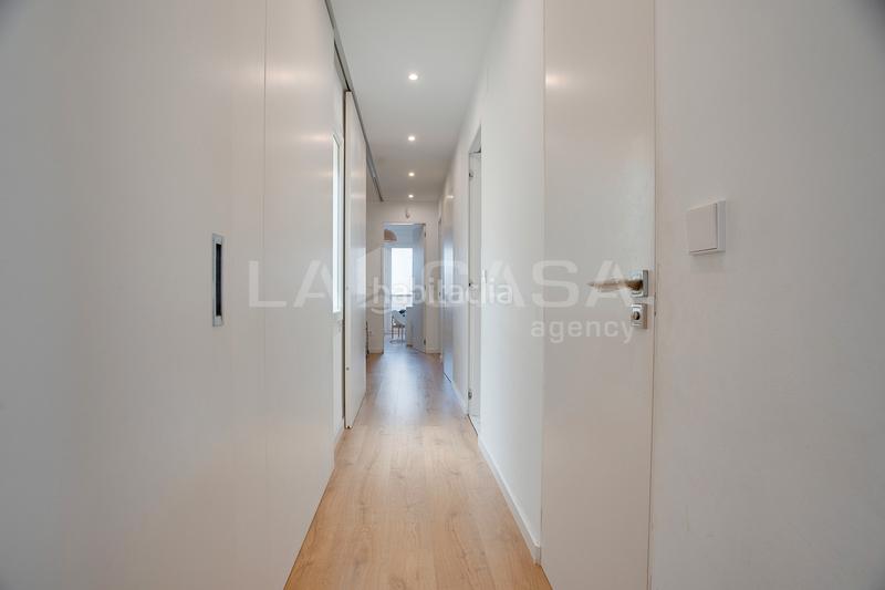 Foto 9efc1fb5-3f7c-4cbd-ae67-f78d124abc34. Dachwohnung mit heizung in Sagrada Família Barcelona