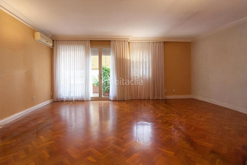 Foto 11438f86-d0a2-435c-9699-5a0e07eca99a. Etagenwohnung mit heizung in Sagrada Família Barcelona