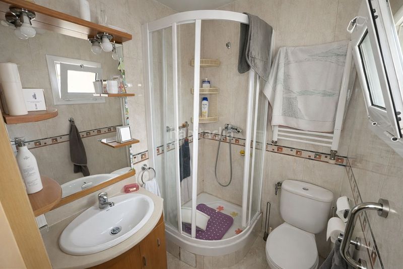 Foto e548150d-a99c-464c-adb6-d4a0878690f5. Pis amb calefacció a El Pedró Cornellà de Llobregat