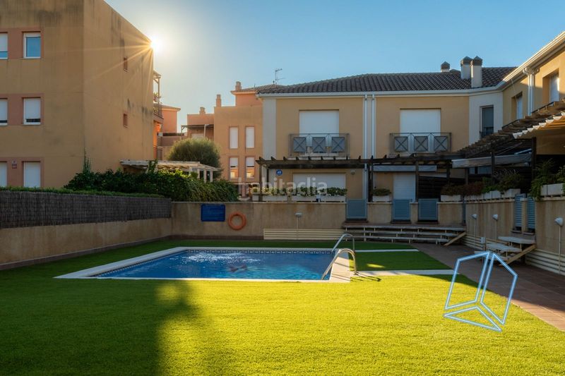 Foto 081b6e28-e77b-4bc2-be38-0b4411123965. Casa adossada amb aparcament piscina a Les Salines-Pla de Sant Pere Cubelles