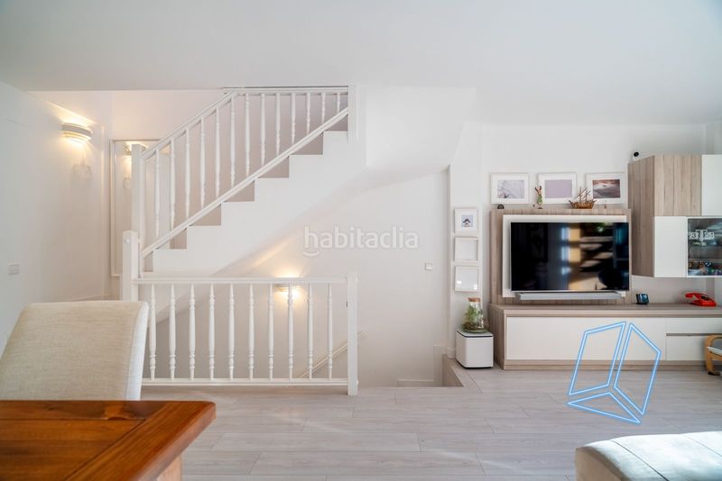 Foto 1300281a-f4d0-4db5-91cc-06a67394004b. Casa adossada amb aparcament piscina a Les Salines-Pla de Sant Pere Cubelles