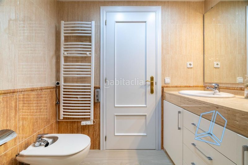 Foto a54cb83e-1169-4e6b-a27c-f668ed031c30. Casa adossada amb aparcament piscina a Les Salines-Pla de Sant Pere Cubelles