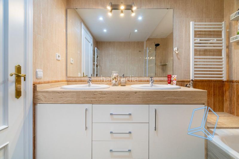 Foto ed6069ab-9ccf-4ec0-9f60-820e416c0e21. Casa adossada amb aparcament piscina a Les Salines-Pla de Sant Pere Cubelles