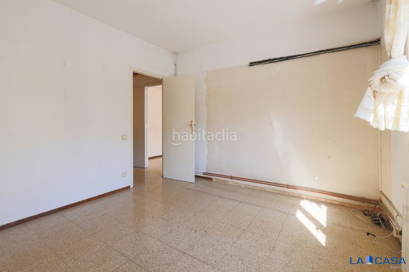 Foto 34fc3998-4ddf-4a51-b679-f7f5c00fc348. Pis a La Bordeta Barcelona