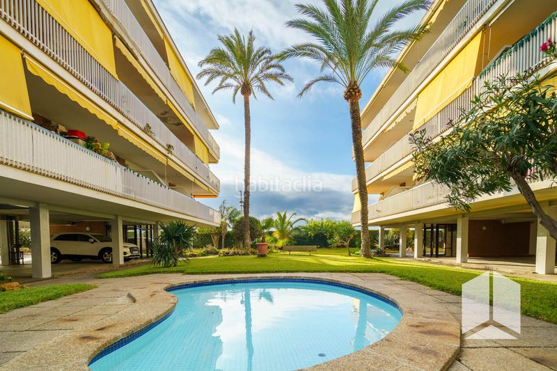 Foto 8f3528ee-7523-4564-802b-7b3d96803ef0. Pis amb aparcament piscina a Baixador Castelldefels