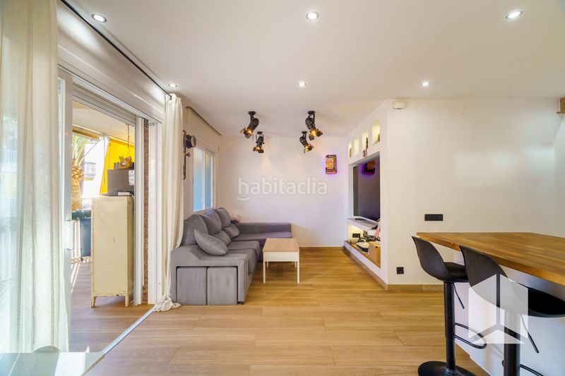 Foto b32ef217-b5d1-4511-809c-b9cce1d63c79. Pis amb aparcament piscina a Baixador Castelldefels