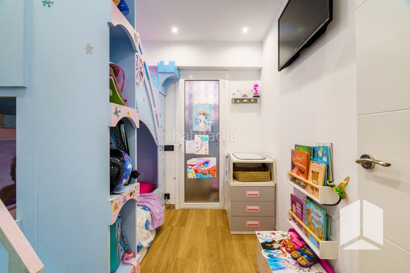 Foto d6dc5fde-4f61-4dbb-aa4d-076f5e0c9415. Pis amb aparcament piscina a Baixador Castelldefels