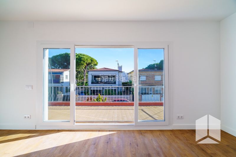 Foto 76bc9da3-a88a-4d4c-bc39-0edb790fcb0f. Pis amb aparcament a Lluminetes Castelldefels