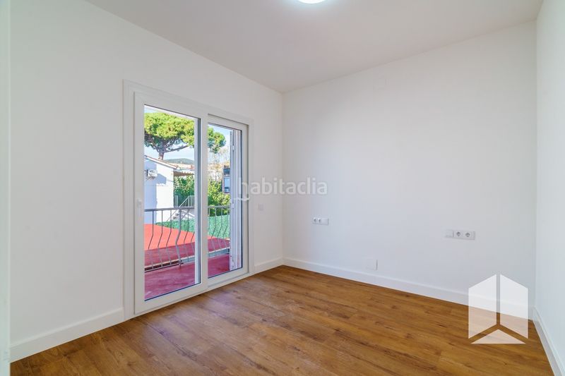 Foto 85ac3a49-d584-46e9-b5bf-3c416146ca7a. Pis amb aparcament a Lluminetes Castelldefels