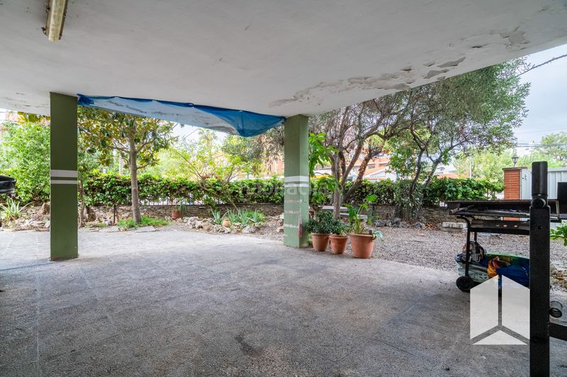 Foto fce96844-865b-4b16-8dea-6a6eeabd0d14. Pis amb aparcament a La Pineda Castelldefels