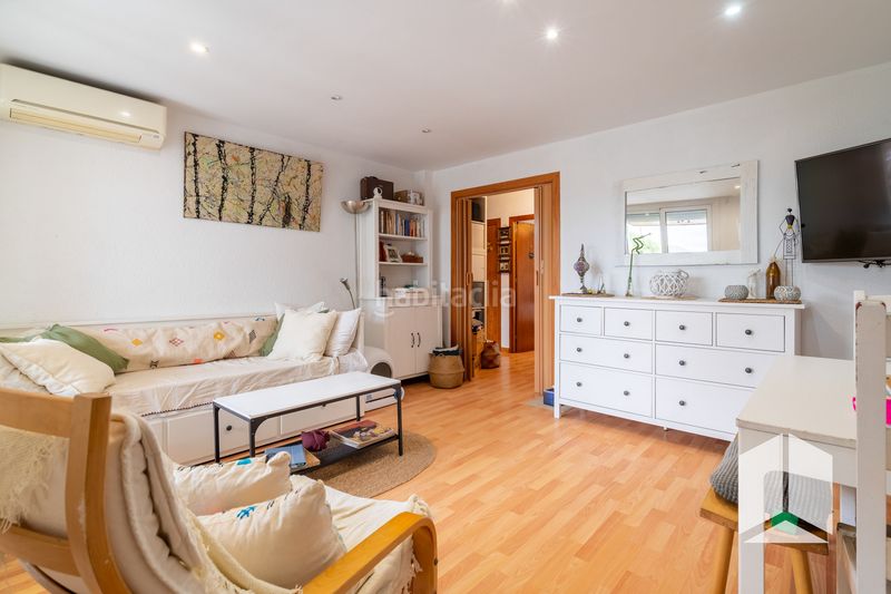 Foto ff2d8d21-908f-4e8c-a5de-5bdaf63e900b. Pis amb aparcament a La Pineda Castelldefels