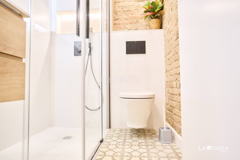 Foto 3c18de82-e9d6-4e6e-85c7-29e7d6bcce40. Pis a Sants Barcelona