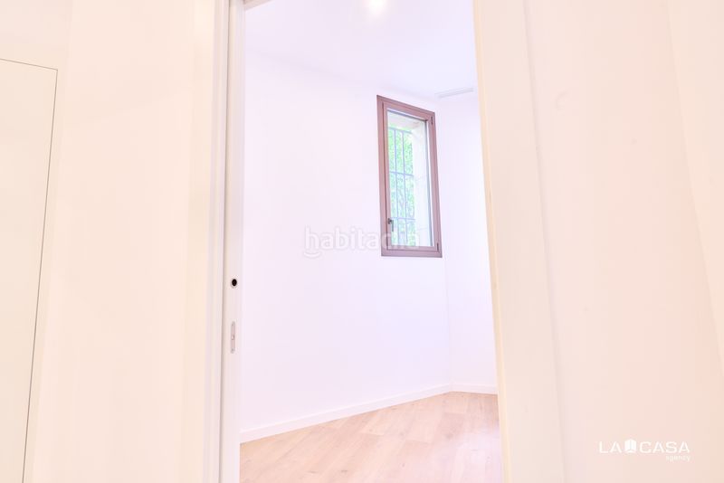 Foto e6aad32a-860e-4465-9b07-bba20ec92fa5. Pis a Sants Barcelona