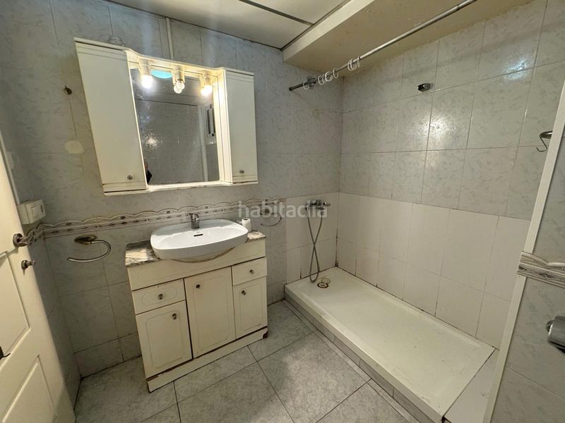 Foto f21bd19c-3994-470d-874d-289d00148f61. Pis a El Camp de l´Arpa del Clot Barcelona
