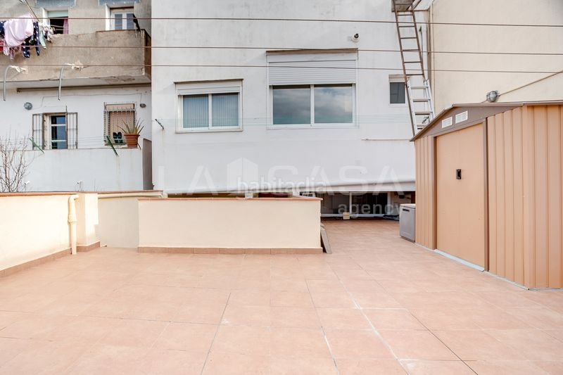 Foto 1ee9f817-5122-4881-a65d-45eb31551ca8. Casa amb calefacció a La Font d´en Fargues Barcelona