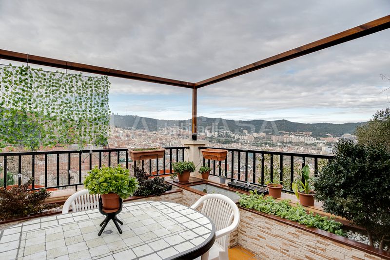 Foto f0b1bacc-5cd2-4b13-bd57-2f9734df7994. Casa amb calefacció a La Font d´en Fargues Barcelona