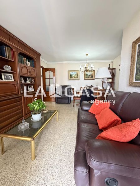 Foto d382050e-5784-44b2-b62a-918147d2277d. Pis a Lloreda Badalona