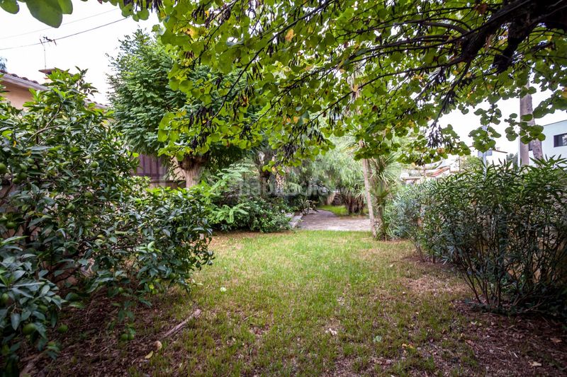 Foto 21ac1a7a-6098-43c7-a4ab-c1a8fde18a79. Casa amb aparcament a Montmar Castelldefels