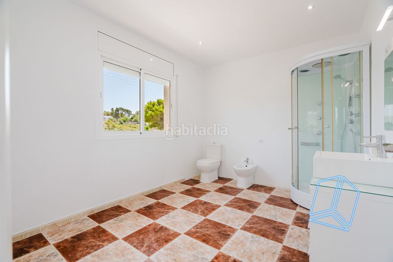 Foto 05a32118-54a3-4e10-9986-7d2f3a43b824. Xalet amb aparcament piscina a Canyelles
