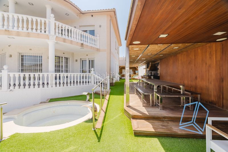 Foto 7fefd09a-5d26-4305-868b-e6bd202ceabd. Xalet amb aparcament piscina a Canyelles