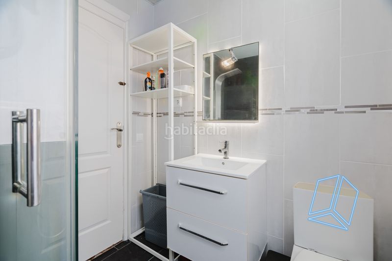 Foto ce20f319-f4a0-472f-92c0-a603dd75a552. Xalet amb aparcament piscina a Canyelles