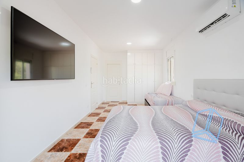 Foto fa4a9569-c5c6-42bc-abd0-c1daf9a0b40e. Xalet amb aparcament piscina a Canyelles