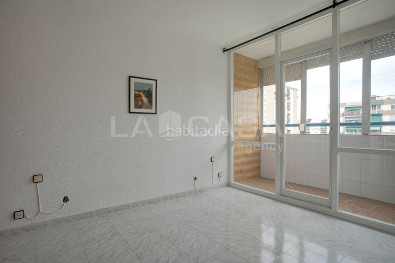 Foto 1a864ea1-9deb-48ac-84a8-e58ff2152ea3. Flat with heating in Bellvitge Hospitalet de Llobregat (L´)
