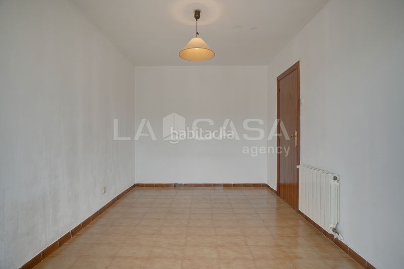 Foto 30dc4340-272e-4972-9dbb-dad5b9a203c4. Flat with heating in Bellvitge Hospitalet de Llobregat (L´)