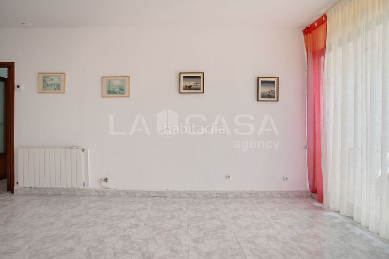Foto 7d5bd68c-6b82-4ec6-a135-d0fab0681eab. Flat with heating in Bellvitge Hospitalet de Llobregat (L´)