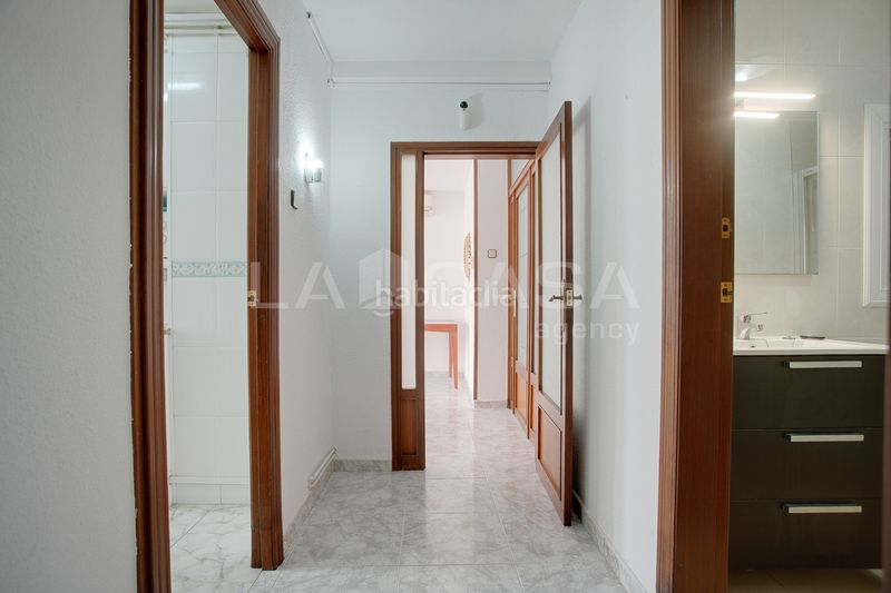 Foto 9a1c89e8-9268-4a17-baaa-6dfb1e973580. Flat with heating in Bellvitge Hospitalet de Llobregat (L´)