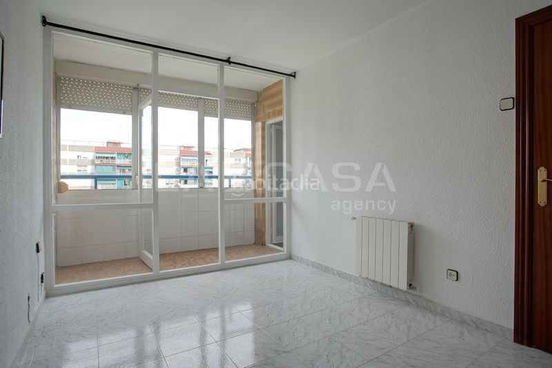 Foto b1554a48-33f8-46fc-81b9-7210d62f4a67. Flat with heating in Bellvitge Hospitalet de Llobregat (L´)