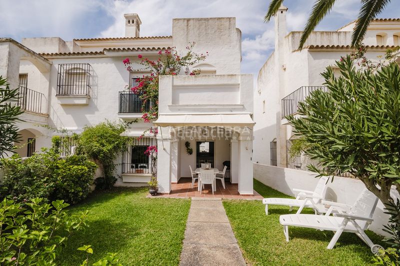 Foto 719856c4-080a-4460-8e45-cf792eb537bc. Casa adosada vivienda adosada en la zona de atlanterra en Zahara de los Atunes