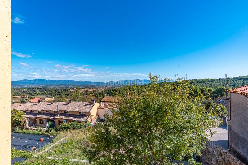 Foto 0cfcbffb-0198-4e04-a94f-e8b6f5ea3c1d. Casa bifamiliare in carrer del ramal 2 in Llers