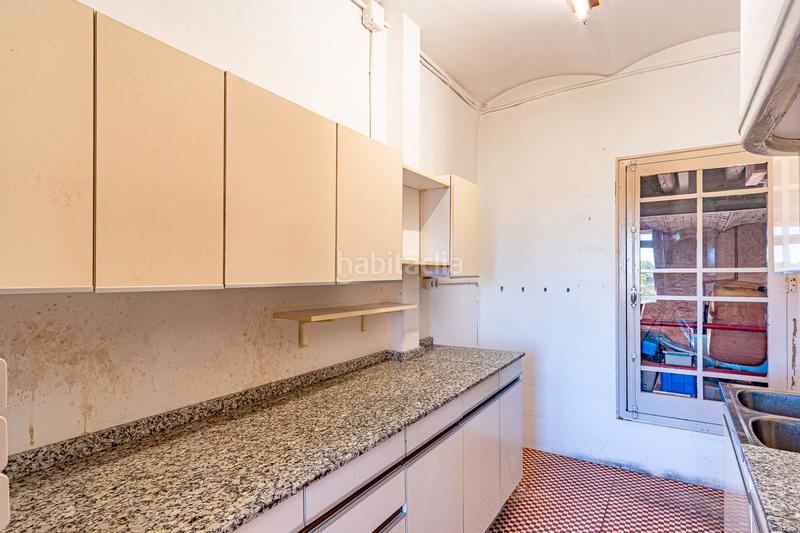 Foto 226f722d-aa93-42fa-8292-33b7537cd06d. Casa bifamiliare in carrer del ramal 2 in Llers