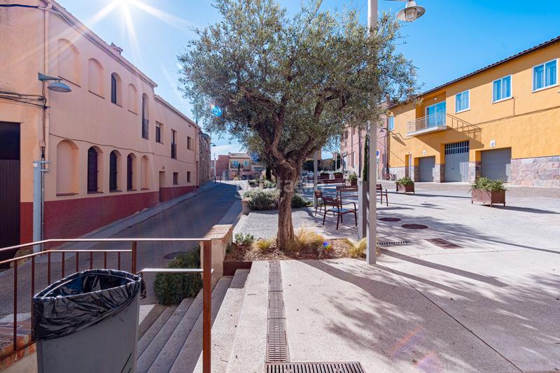 Foto 24007650-5a2e-4409-b88a-6eb1f8b40626. Casa bifamiliare in carrer del ramal 2 in Llers