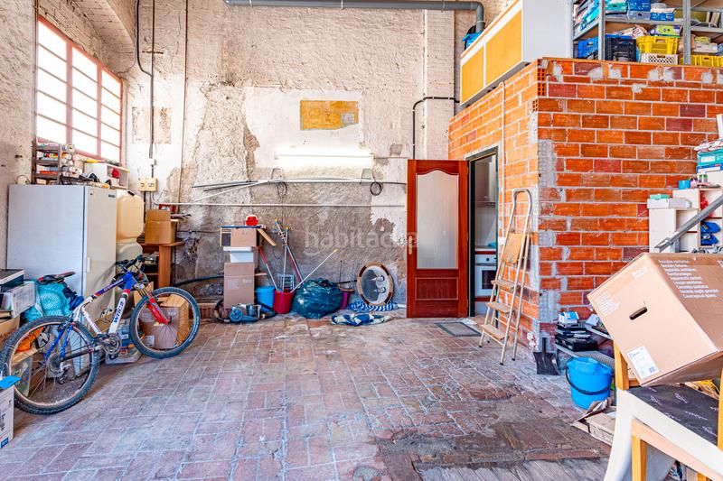 Foto 2be7ff6a-34b3-42ec-8a74-1c5c796d44cb. Casa bifamiliare in carrer del ramal 2 in Llers