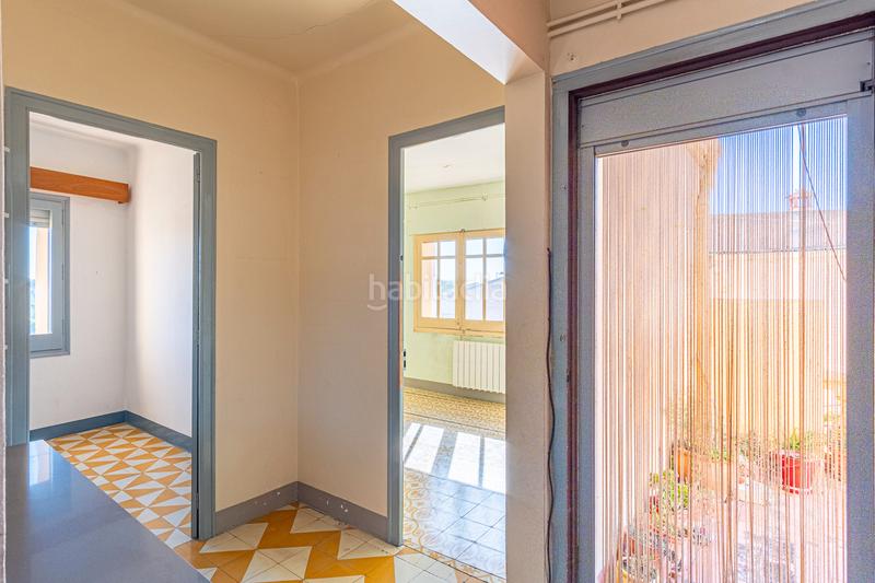 Foto 4766b39e-7790-4bc1-bb67-27116b0e0837. Casa bifamiliare in carrer del ramal 2 in Llers