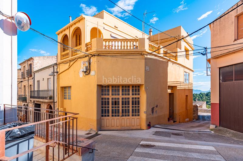 Foto 75c57ae4-1d2c-4cac-b6ef-a516c23a5ba5. Casa bifamiliare in carrer del ramal 2 in Llers