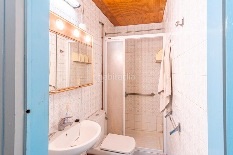 Foto 9028c16f-965e-48f1-a056-335c46b4e40a. Casa bifamiliare in carrer del ramal 2 in Llers