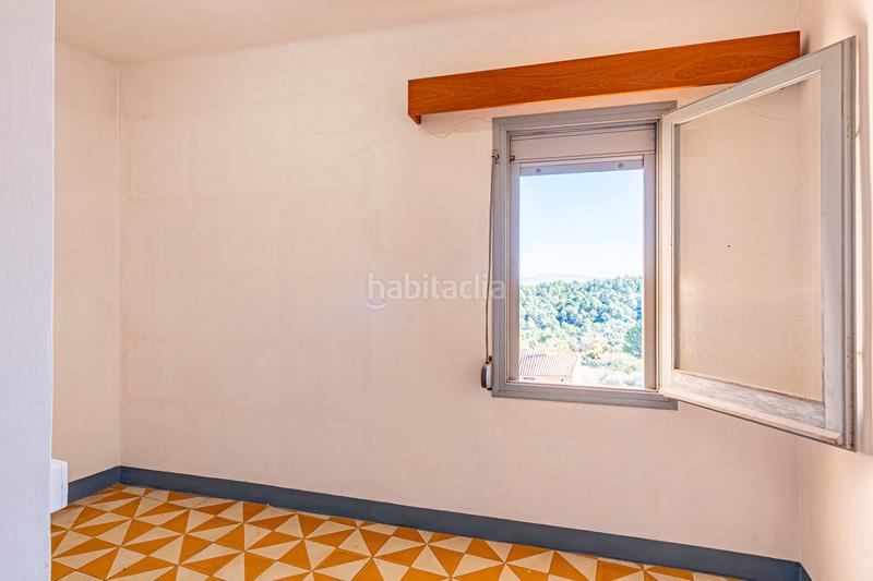 Foto b2364f72-c19c-44af-971e-58512b787513. Casa bifamiliare in carrer del ramal 2 in Llers