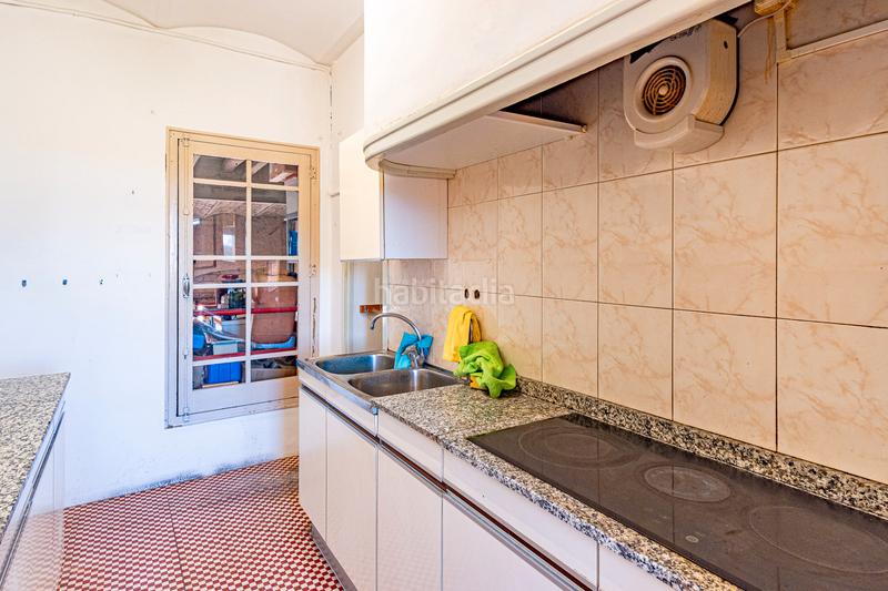 Foto f230b678-a281-4084-84e1-546828a55961. Casa bifamiliare in carrer del ramal 2 in Llers