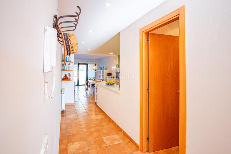 Foto 0e0ae17c-8339-4f20-9424-4ccc15e5aa49. Reihenhaus mit kamin heizung parking in Vilamaniscle