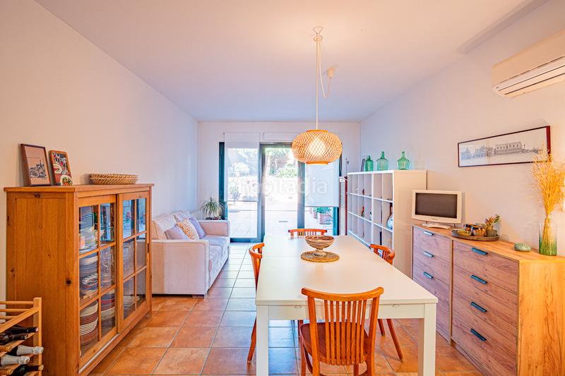 Foto 3753218d-bed6-46e9-9b2d-5984436991df. Reihenhaus mit kamin heizung parking in Vilamaniscle