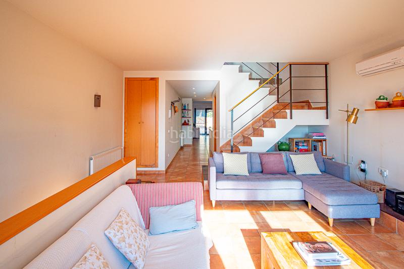 Foto b73b1406-4ea5-4fad-a4ed-4a3f4b478746. Reihenhaus mit kamin heizung parking in Vilamaniscle