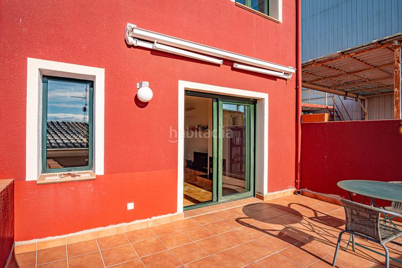 Foto f75e9840-83f6-43b5-b046-f298390a6ab6. Reihenhaus mit kamin heizung parking in Vilamaniscle