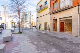 Miete Geschäftsraum in Carrer de peralada 84. Local comercial en alquiler en calle peralada – figueres