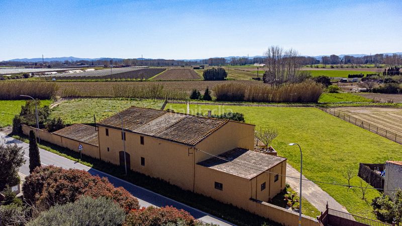 Foto 6057895a-6411-4386-a5f7-ed773d479108. Chalet in carrer de girona 51 in Verges