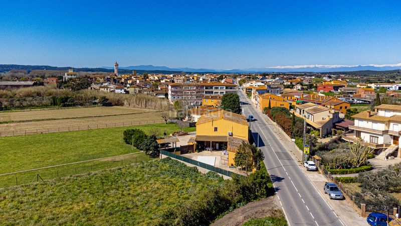 Foto 7671e8d4-5869-448c-a7f5-870c3d74a563. Chalet in carrer de girona 51 in Verges