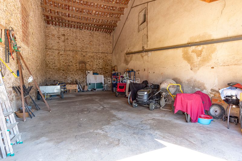 Foto db5358a9-900d-49c1-b76a-399ad7be28e0. Chalet in carrer de girona 51 in Verges