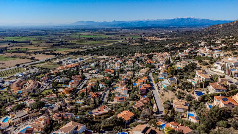 Foto 4f15b1a8-78f9-4bbb-987e-246cef8cb07e. Casa en carrer anglaterra 196 exclusiva villa en ubicación privilegiada con vistas panorámicas al golfo de roses en Palau-saverdera